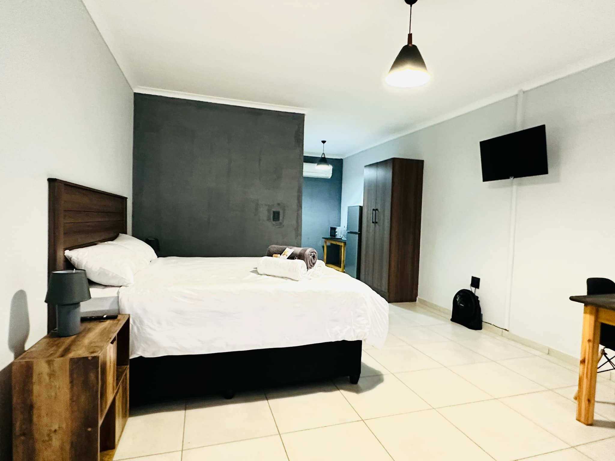 Queen Room Full En-Suite